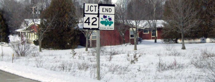 Wisconsin Scenic Byway Ends route marker assembly